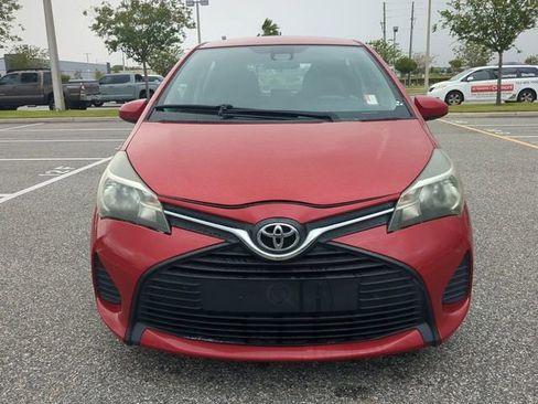 Used 2017 Toyota Yaris L image 9