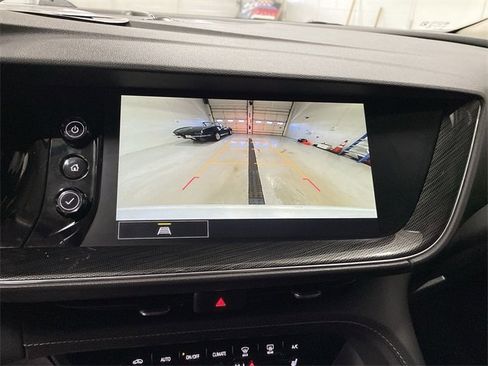 Used 2023 Buick Envision Essence image 26