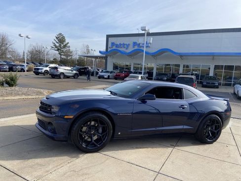 Used 2010 Chevrolet Camaro SS w/ RS Package image 5
