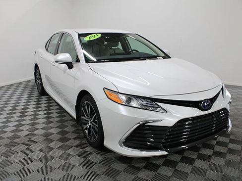 Certified 2024 Toyota Camry XLE w/ Cold Weather Package FWD image 8