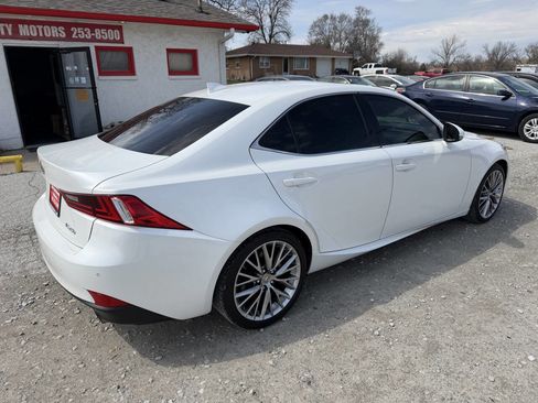 Used 2014 Lexus IS 250 w/ Navigation Package RWD image 3