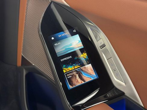 Used 2024 BMW i7 eDrive50 w/ M Sport Package image 40