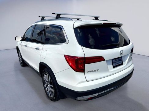 Used 2017 Honda Pilot Elite image 2