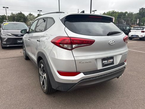 Used 2016 Hyundai Tucson Limited w/ Option Group 03 FWD image 7