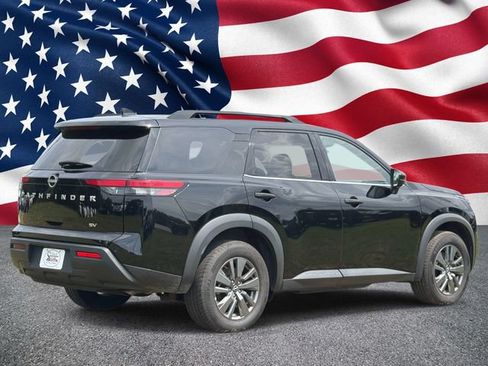 Used 2024 Nissan Pathfinder SV FWD image 5