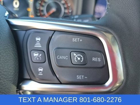 New 2026 Jeep Wrangler Unlimited Sahara AWD/4WD image 32