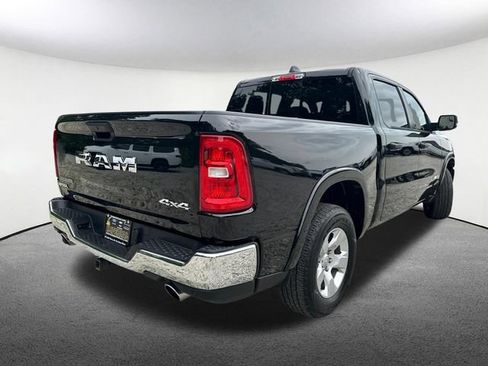 Used 2025 RAM 1500 Big Horn AWD/4WD image 17