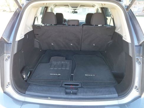 Used 2024 Nissan Rogue SV image 24