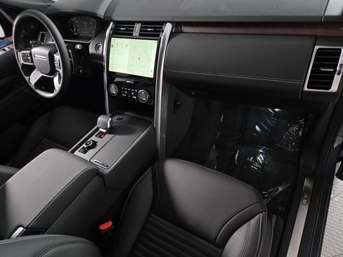 New 2026 Land Rover Discovery Dynamic SE AWD/4WD image 19