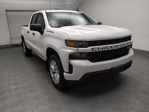 Used 2020 Chevrolet Silverado 1500 Custom w/ Custom Value Package image 13