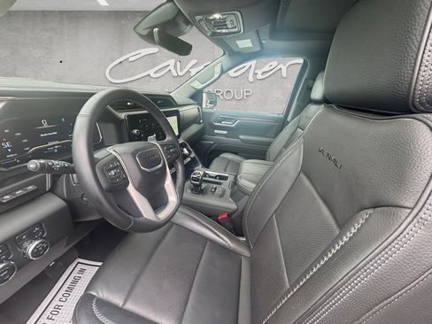 Used 2025 GMC Sierra 1500 Denali w/ Denali Reserve Package AWD/4WD image 23