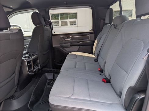 Used 2021 RAM 1500 Big Horn AWD/4WD image 13
