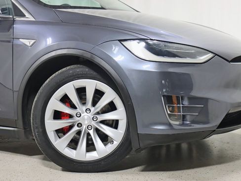 Used 2016 Tesla Model X Performance image 5