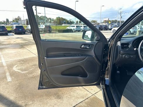 Used 2023 Dodge Durango GT image 7