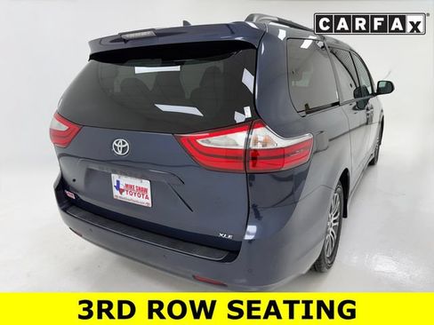 Used 2019 Toyota Sienna XLE w/ Entertainment Package FWD image 40