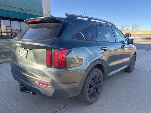 Used 2022 Kia Sorento S image 4