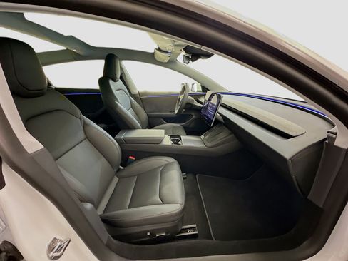 Used 2025 Tesla Model 3 Long Range image 32