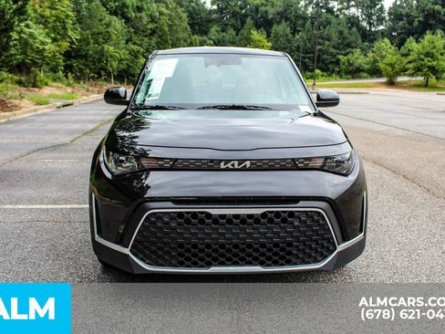 Used 2025 Kia Soul LX w/ LX Technology Package FWD image 10