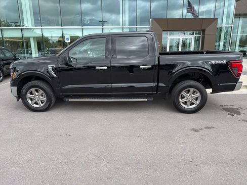 Used 2024 Ford F150 XLT w/ Mobile Office Package image 16
