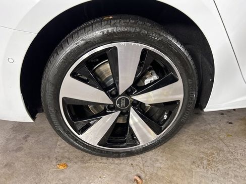 Used 2025 Audi A5 2.0T Premium Plus w/ Premium Plus image 9