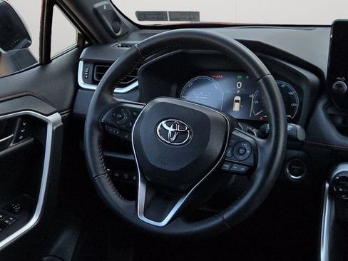 Certified 2025 Toyota RAV4 XSE w/ Premium Package AWD/4WD image 19