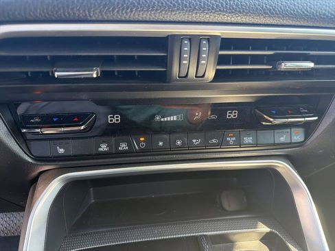 Used 2024 MAZDA CX-90 3.3 Turbo w/ Preferred Plus AWD/4WD image 18