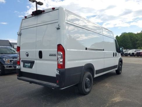 New 2024 RAM ProMaster 3500 w/ Premium Convenience Group image 6