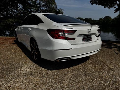 Used 2022 Honda Accord Sport image 8