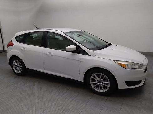 Used 2018 Ford Focus SE FWD image 11