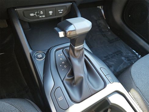 Certified 2025 Kia K4 LX image 15