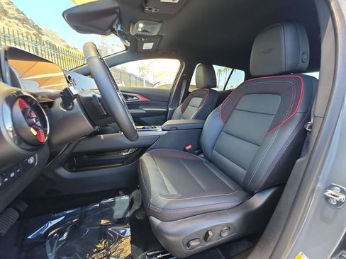 Used 2024 Chevrolet Equinox EV RS FWD image 20