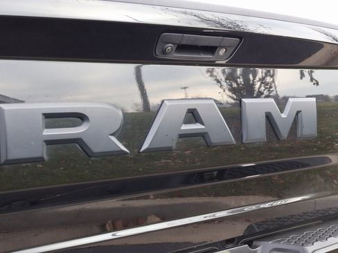 Used 2017 RAM 1500 Sport w/ Convenience Group image 8