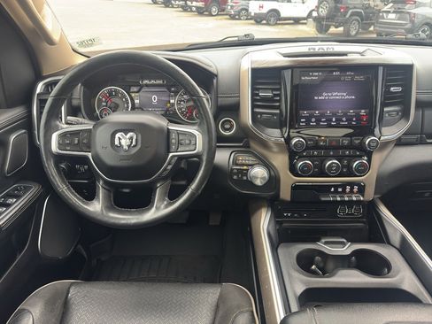 Used 2019 RAM 1500 Laramie image 12