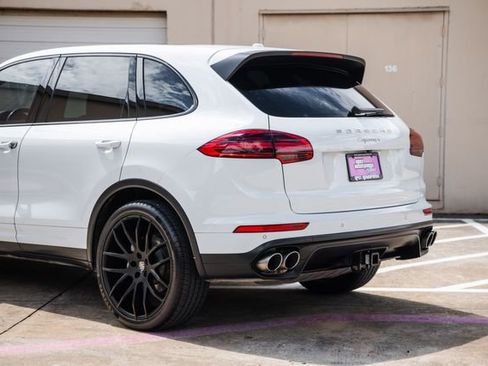 Used 2015 Porsche Cayenne S AWD/4WD image 52