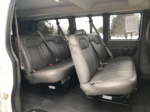 Used 2020 Chevrolet Express 2500 LS image 3