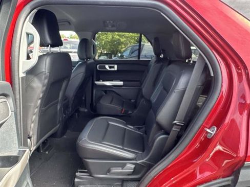 Used 2023 Ford Explorer XLT w/ Equipment Group 202A AWD/4WD image 29