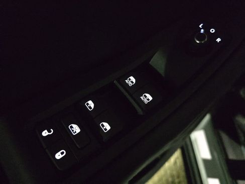 New 2026 Jeep Grand Cherokee Altitude image 26