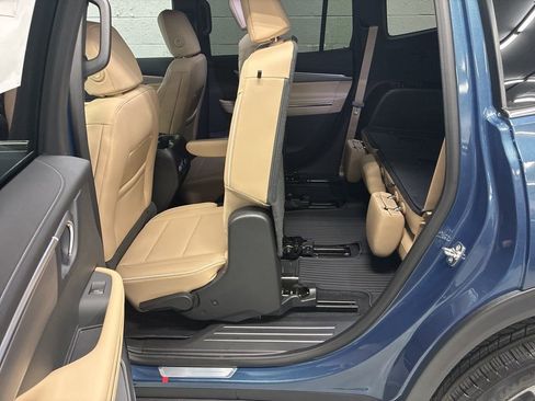 New 2026 Buick Enclave Preferred w/ Power Package image 33