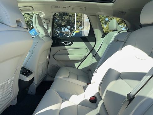 New 2026 Volvo XC60 B5 Ultra w/ Protection Package Premier AWD/4WD image 15