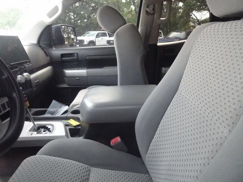Used 2008 Toyota Tundra SR5 w/ TRD Off-Road Pkg AWD/4WD image 6