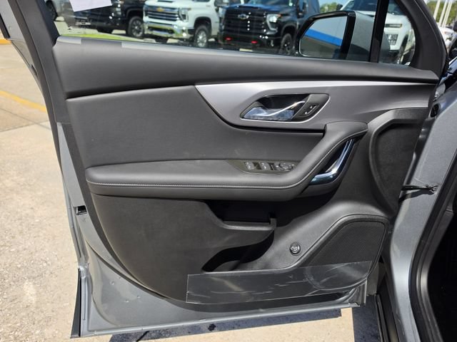 New 2026 Chevrolet Blazer LT w/ Convenience Package AWD/4WD image 18