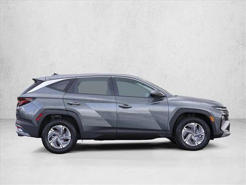 New 2026 Hyundai Tucson Blue SE w/ Tow & Go Package AWD/4WD image 4