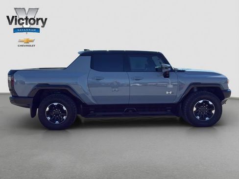 Used 2024 GMC Hummer EV 2X w/ Extreme Off-Road Package AWD/4WD image 9