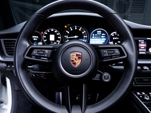 Used 2020 Porsche 911 Carrera 4S AWD/4WD image 31