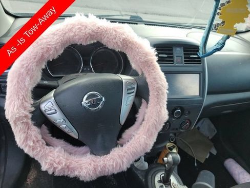 Used 2019 Nissan Versa SV FWD image 10