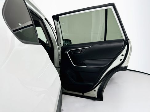 Used 2024 Toyota RAV4 LE FWD image 29