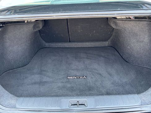 Used 2025 Nissan Sentra SV FWD image 29