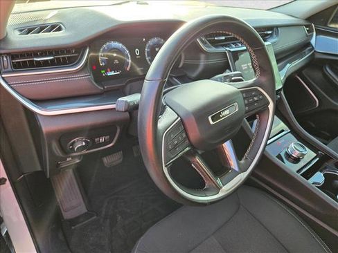 Used 2022 Jeep Grand Cherokee L Laredo w/ Luxury Tech Group I image 7