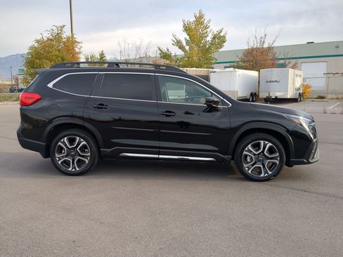 Used 2024 Subaru Ascent Limited w/ Technology Package image 2
