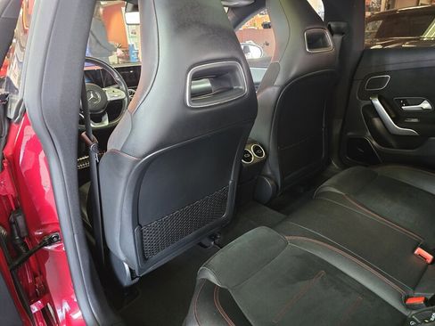 Used 2020 Mercedes-Benz CLA 250 image 11